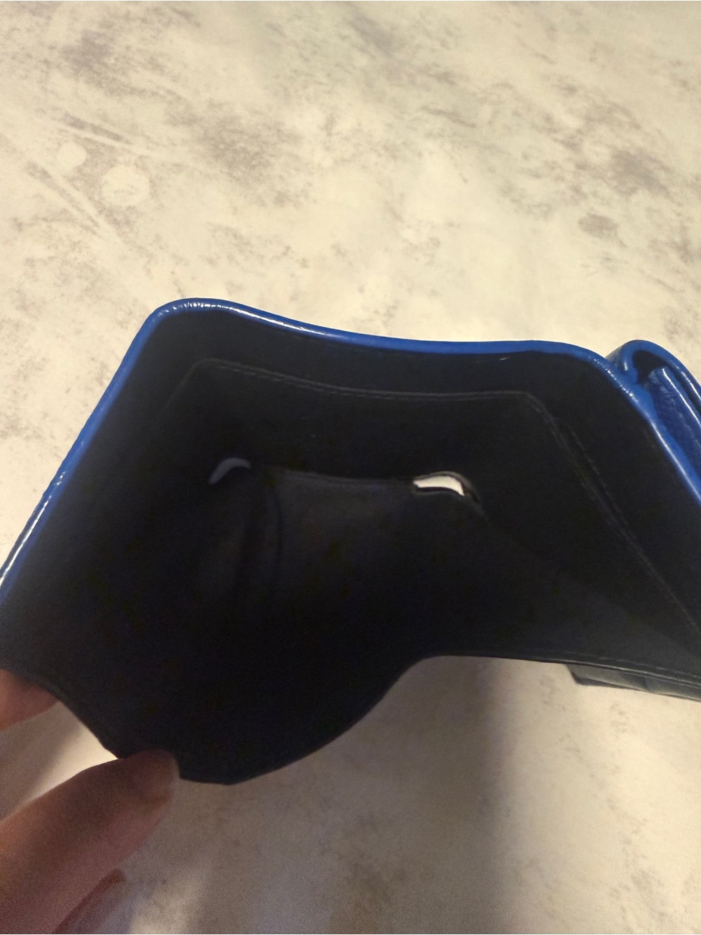 BALENCIAGA COMPACT BLUE LEATHER WALLET VGUC - Picture 8 of 10